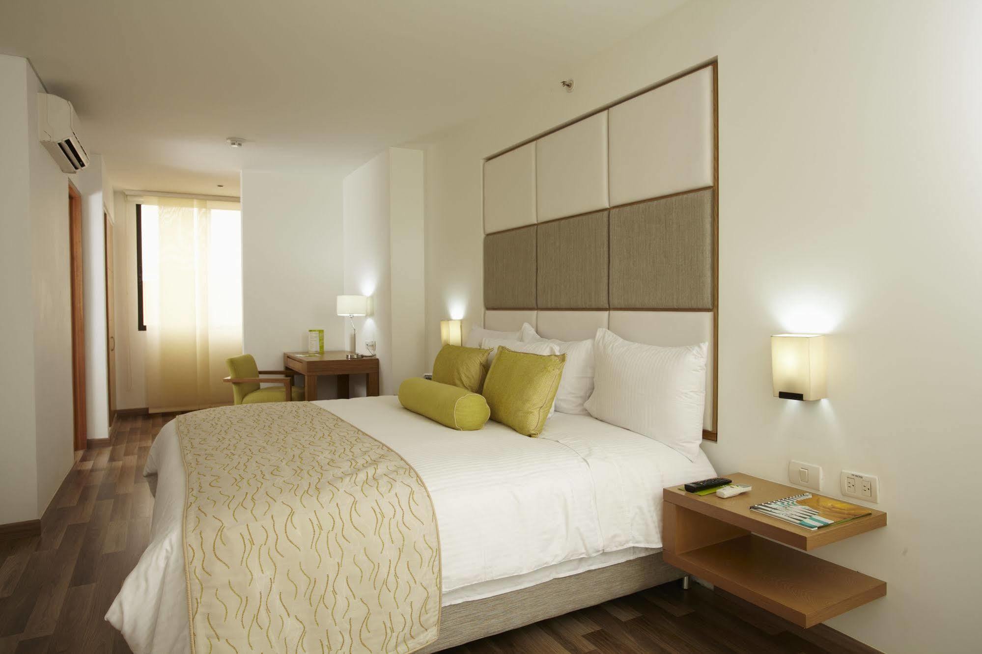 Hotel Cosmos Кали Экстерьер фото