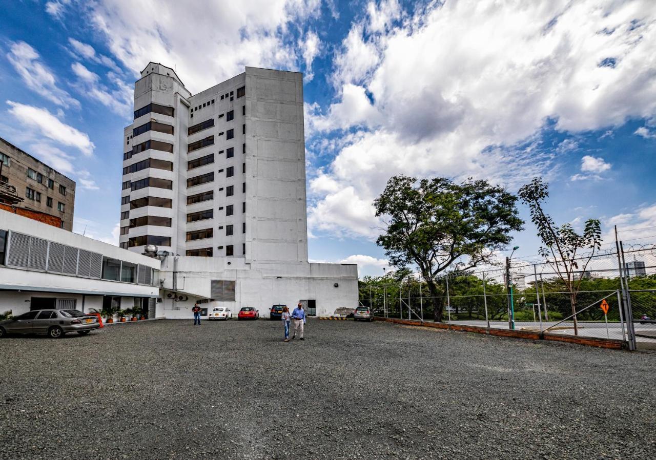Hotel Cosmos Кали Экстерьер фото