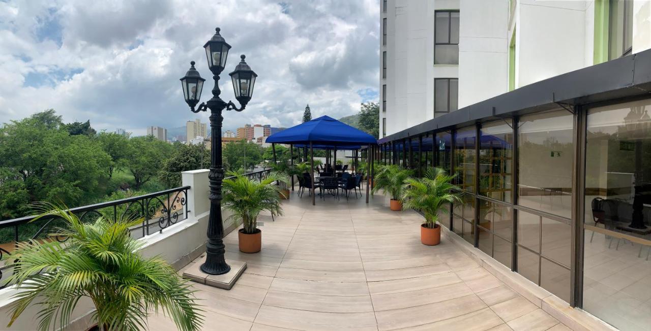 Hotel Cosmos Кали Экстерьер фото